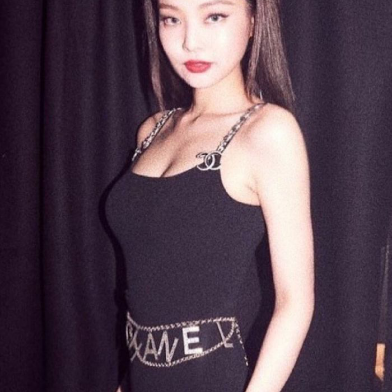ปก แม่เลี้ยง😍{jenlisa}