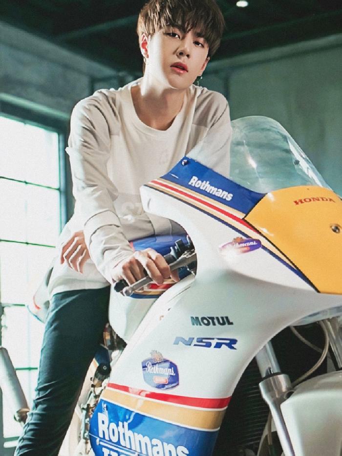 ปก เบนซ์​อาม่า #ป๋อ​จ้าน​