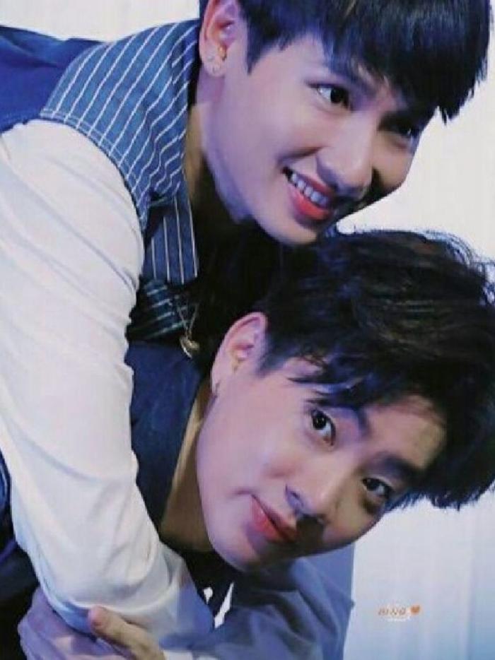 ปก (รัก)เพื่อน🙂[ออฟกัน]