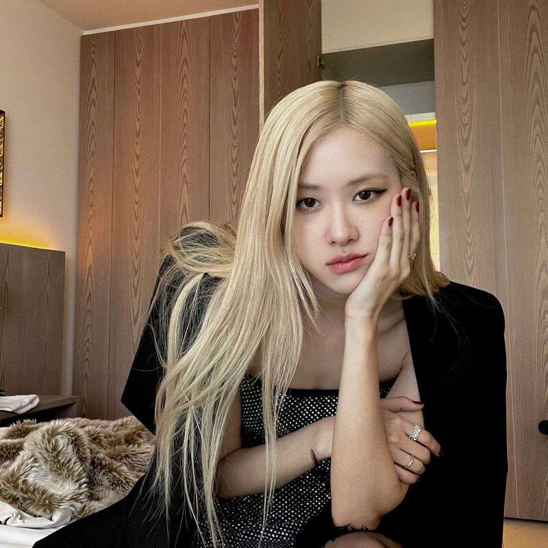 ปก พี่เลี้ยง | CHAENIE